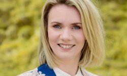 Nær kemur svarið úr glaskúlu Jenisar?