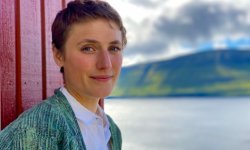 Tvey oljufeløg skulu loysa umhvørvistrupulleikan