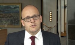 Hví gjalda vit bara fyri asfalt og betong?