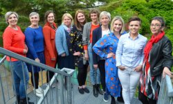 Javnaðarkvinnur skipa seg