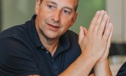 Børnini mugu hjálpast