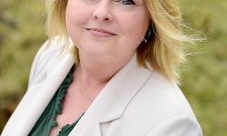 Nú mugu børnini loftast rætt