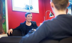 Fleiri ansarar heima hjá eldri og óhjálpnum